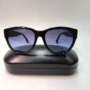 Coach HC8045 Sunglasses